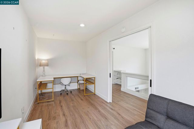 37 Seabreeze Dr, Richmond, CA 94804