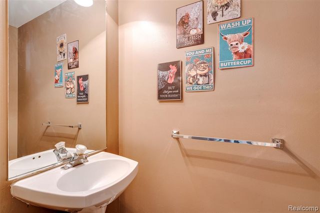 47071 Sherstone Drive, Canton, MI 48188