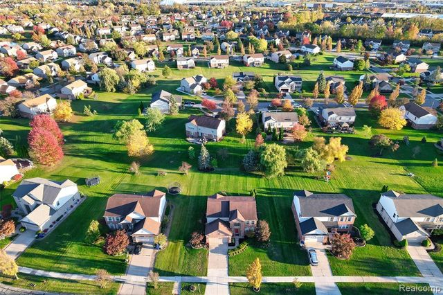 47071 Sherstone Drive, Canton, MI 48188