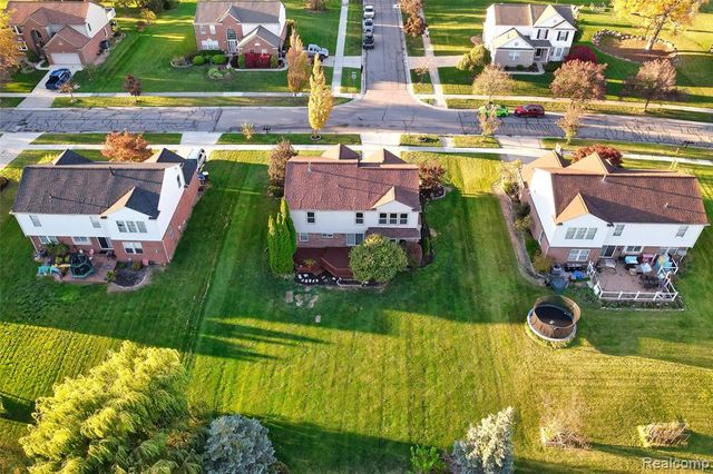 47071 Sherstone Drive, Canton, MI 48188