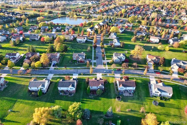 47071 Sherstone Drive, Canton, MI 48188