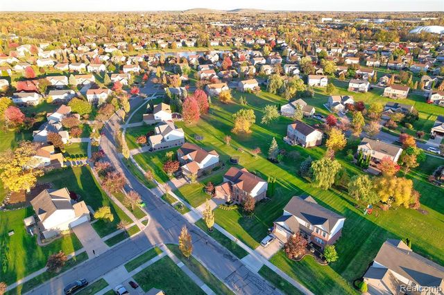 47071 Sherstone Drive, Canton, MI 48188