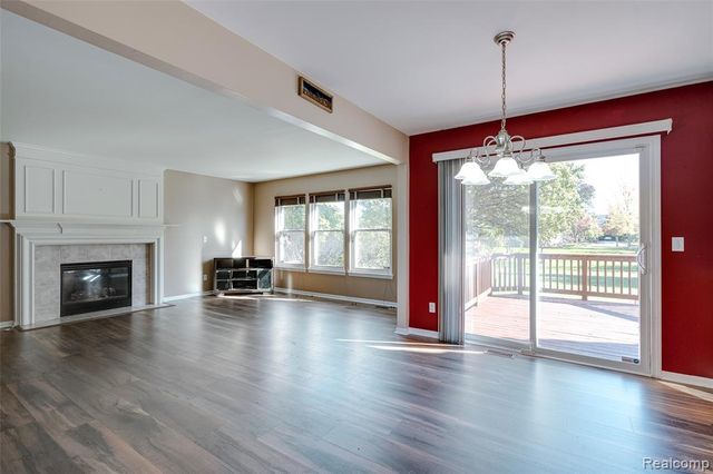 47071 Sherstone Drive, Canton, MI 48188