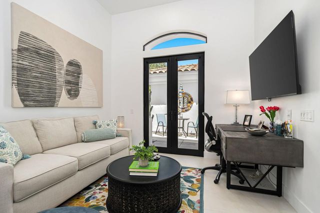 194 Loch Lomond Road, Rancho Mirage, CA 92270