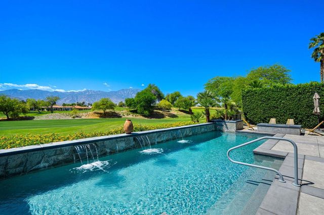 194 Loch Lomond Road, Rancho Mirage, CA 92270