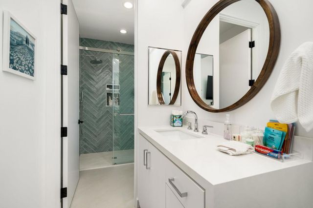 194 Loch Lomond Road, Rancho Mirage, CA 92270