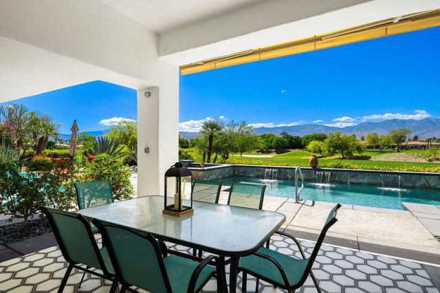 194 Loch Lomond Road, Rancho Mirage, CA 92270