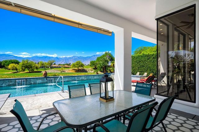 194 Loch Lomond Road, Rancho Mirage, CA 92270