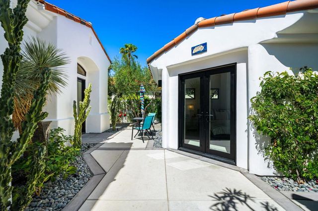 194 Loch Lomond Road, Rancho Mirage, CA 92270