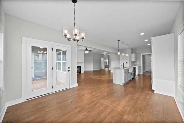 3968 Chapel Hill Rd, Clarksville, TN 37040