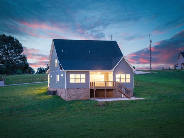 3968 Chapel Hill Rd, Clarksville, TN 37040