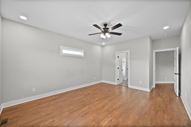 3968 Chapel Hill Rd, Clarksville, TN 37040