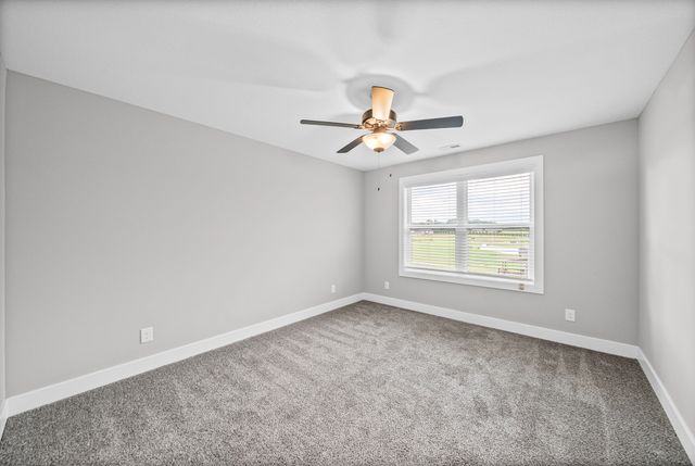 3968 Chapel Hill Rd, Clarksville, TN 37040