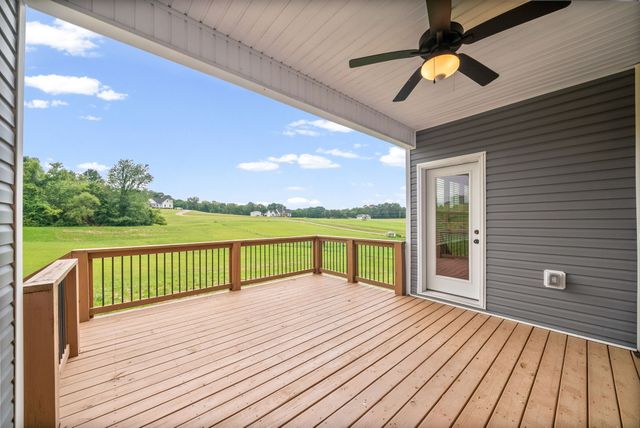 3968 Chapel Hill Rd, Clarksville, TN 37040