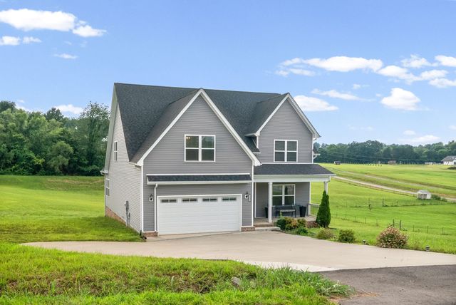 3968 Chapel Hill Rd, Clarksville, TN 37040