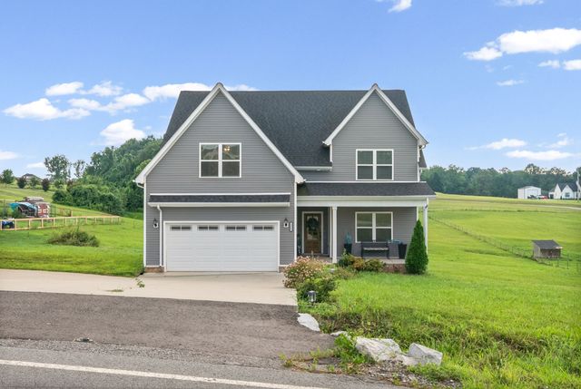 3968 Chapel Hill Rd, Clarksville, TN 37040