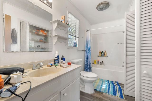 302 Lake Forest Circle, Somerville, TX 77879