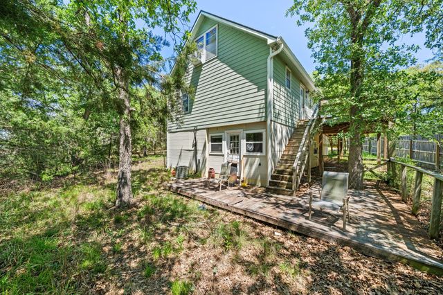 302 Lake Forest Circle, Somerville, TX 77879