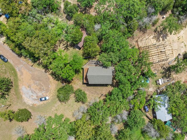 302 Lake Forest Circle, Somerville, TX 77879