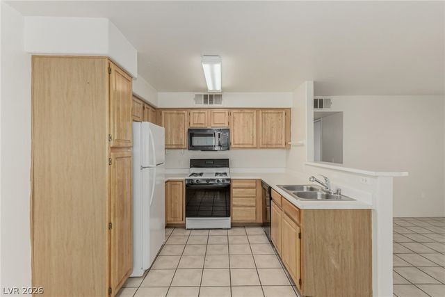 5710 TROPICANA Avenue 1108, Las Vegas, NV 89122