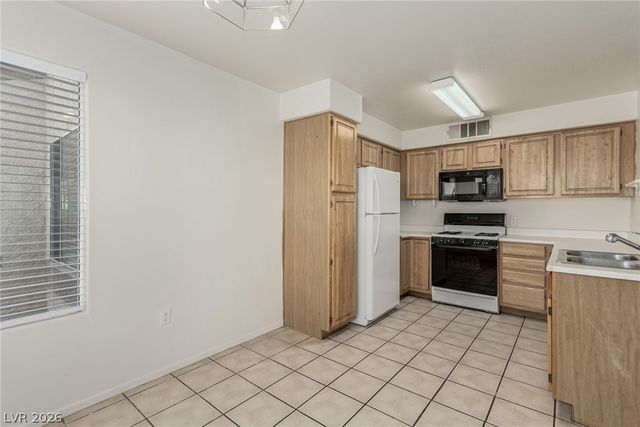 5710 TROPICANA Avenue 1108, Las Vegas, NV 89122