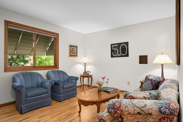1797 Eldridge Avenue W, Roseville, MN 55113