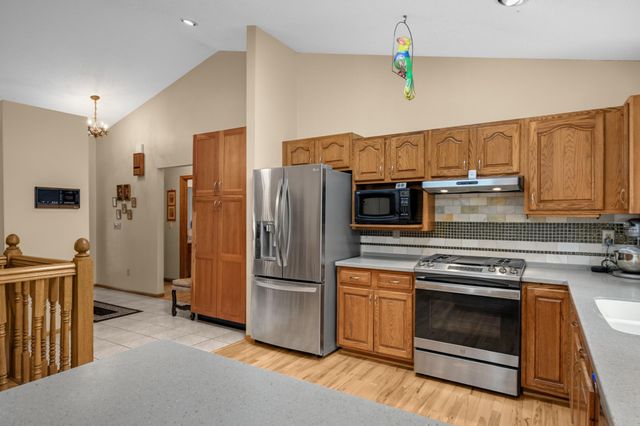 1797 Eldridge Avenue W, Roseville, MN 55113