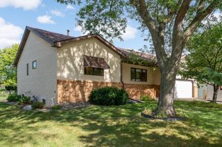 1797 Eldridge Avenue W, Roseville, MN 55113