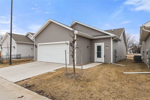 3079 NW Irvinedale Drive, Ankeny, IA 50023