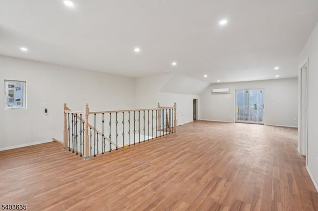 109 Monmouth Ave, Wayne Twp., NJ 07470