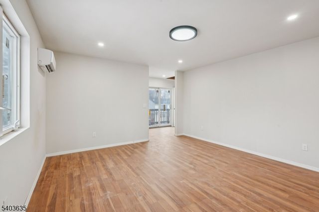 109 Monmouth Ave, Wayne Twp., NJ 07470