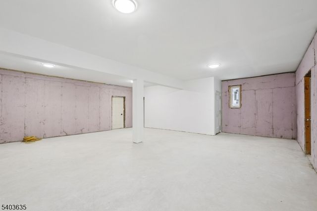 109 Monmouth Ave, Wayne Twp., NJ 07470