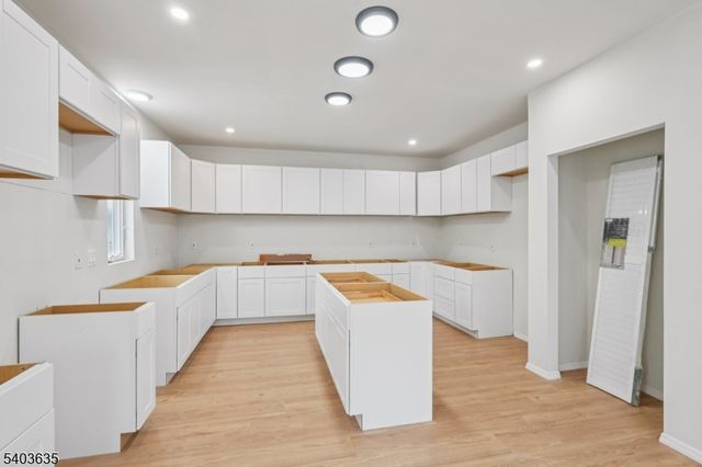 109 Monmouth Ave, Wayne Twp., NJ 07470