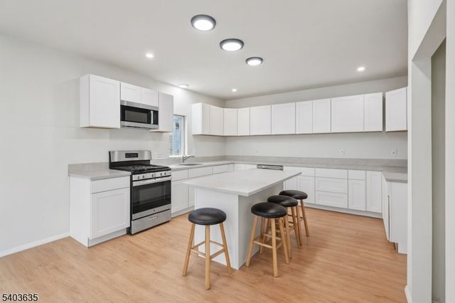 109 Monmouth Ave, Wayne Twp., NJ 07470