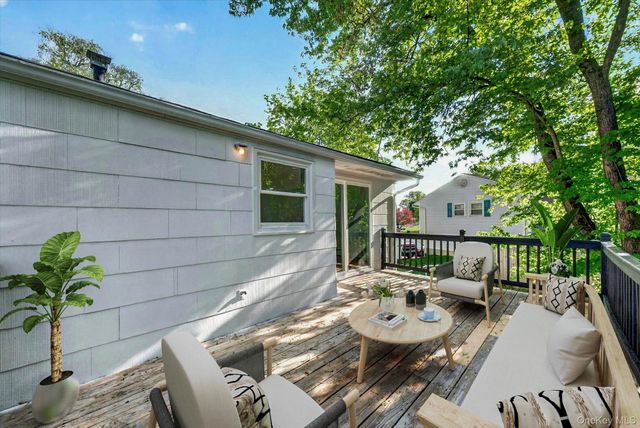 8 Mockingbird Lane, Poughkeepsie, NY 12601