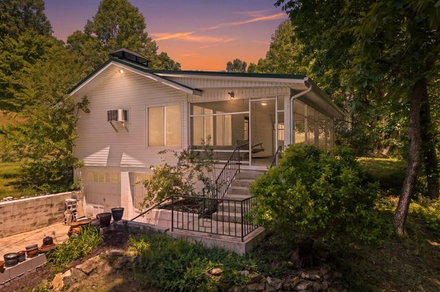 115 Buddy Nutt Rd, Lawrenceburg, TN 38464
