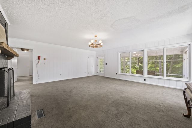 115 Buddy Nutt Rd, Lawrenceburg, TN 38464