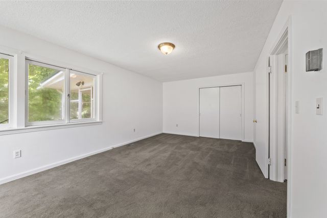 115 Buddy Nutt Rd, Lawrenceburg, TN 38464