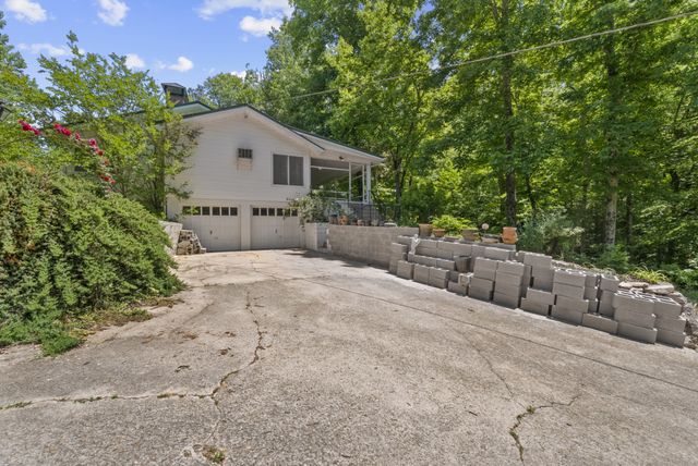 115 Buddy Nutt Rd, Lawrenceburg, TN 38464