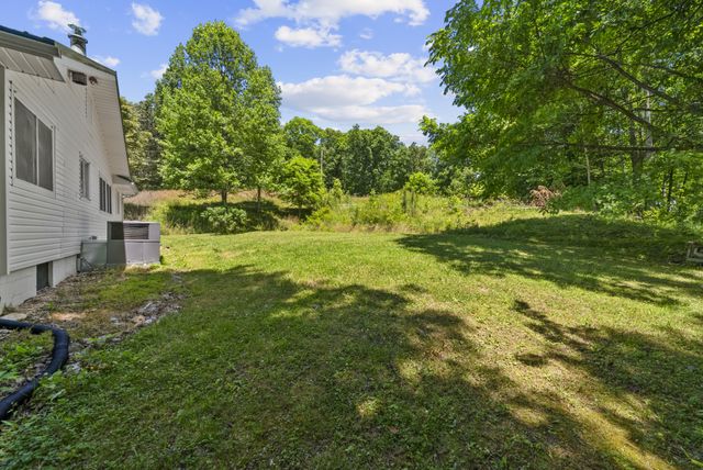 115 Buddy Nutt Rd, Lawrenceburg, TN 38464