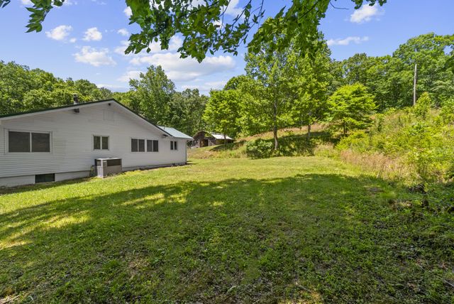115 Buddy Nutt Rd, Lawrenceburg, TN 38464