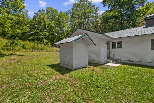 115 Buddy Nutt Rd, Lawrenceburg, TN 38464