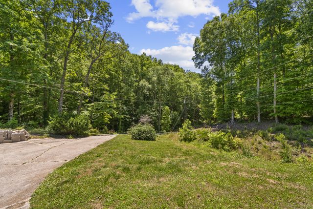 115 Buddy Nutt Rd, Lawrenceburg, TN 38464