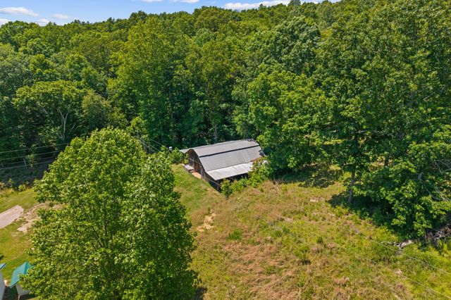 115 Buddy Nutt Rd, Lawrenceburg, TN 38464