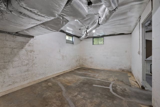 115 Buddy Nutt Rd, Lawrenceburg, TN 38464