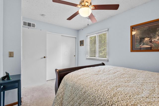 5587 Coogan Place, Dublin, OH 43016