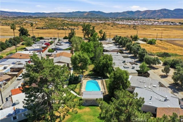 600 Gibbel, Hemet, CA 92543