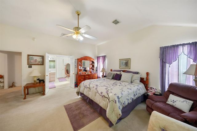 1015 Winchester Bnd Bend, Huffman, TX 77336