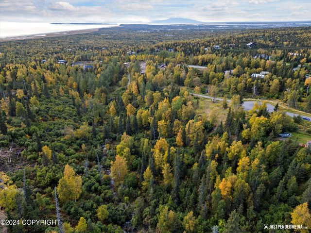 L2A Snow Flake Circle, Anchorage, AK 99516