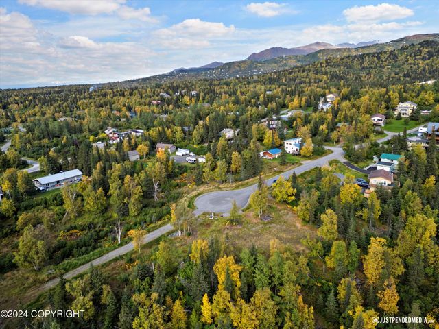 L2A Snow Flake Circle, Anchorage, AK 99516